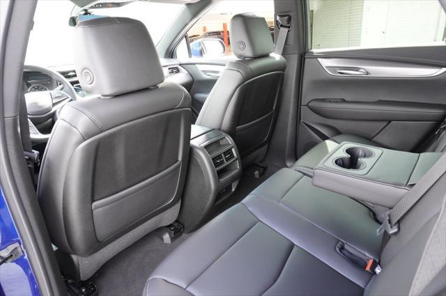 new 2025 Cadillac XT5 car, priced at $44,815