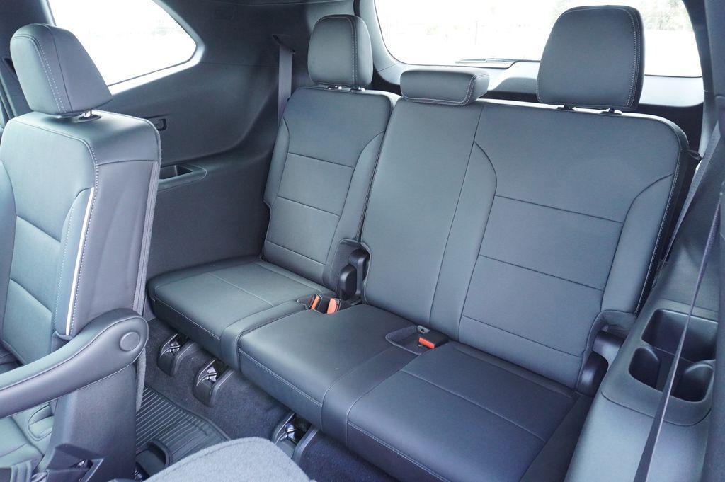 new 2025 Buick Enclave car, priced at $41,620