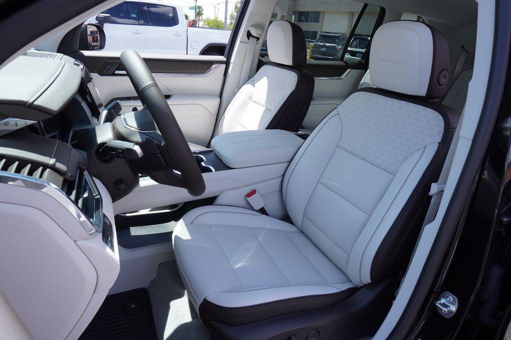 new 2025 GMC Acadia car, priced at $54,232