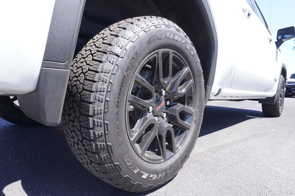 new 2026 GMC Sierra 1500 car, priced at $51,430