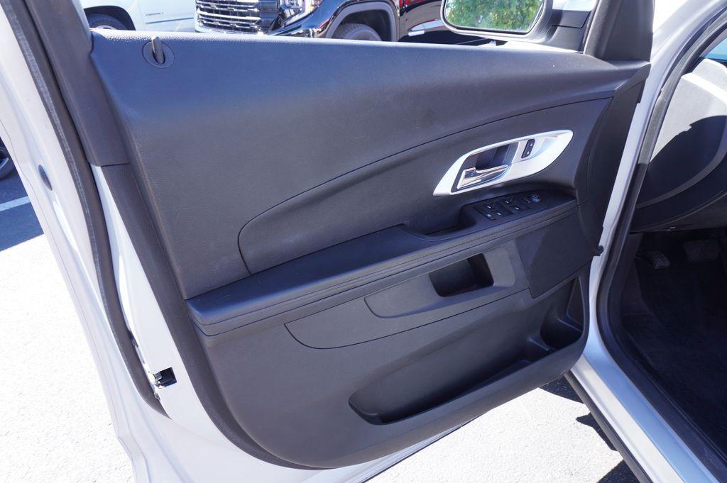 used 2016 Chevrolet Equinox car, priced at $9,864