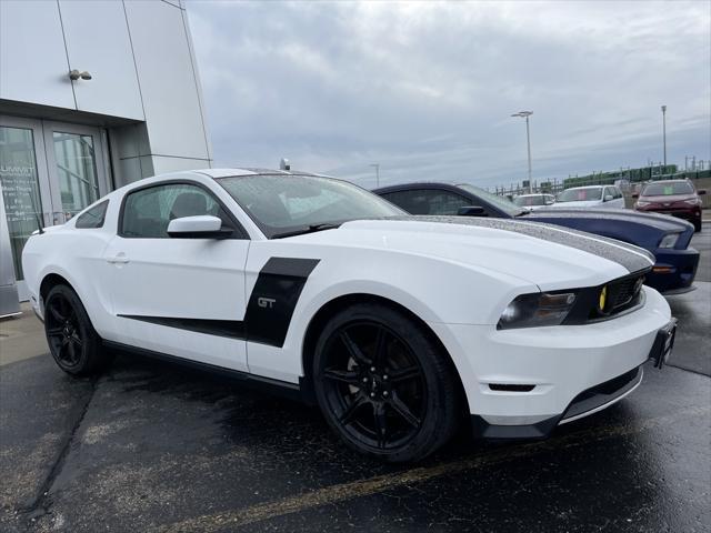 used 2010 Ford Mustang car