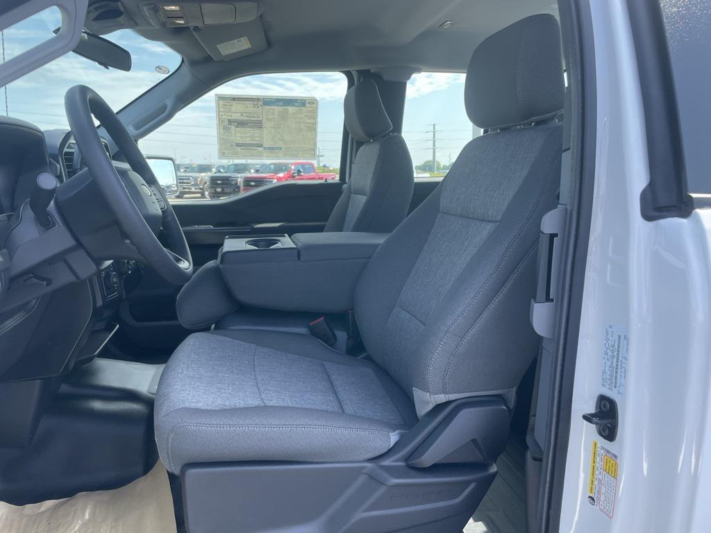 new 2025 Ford F-150 car, priced at $44,516