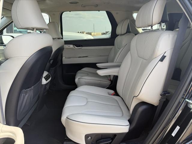 used 2024 Hyundai Palisade car, priced at $41,999