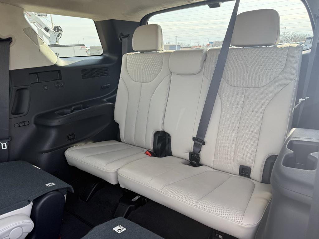 used 2024 Hyundai Palisade car, priced at $39,992