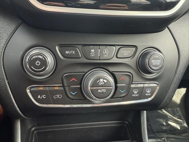 used 2022 Jeep Cherokee car, priced at $23,999