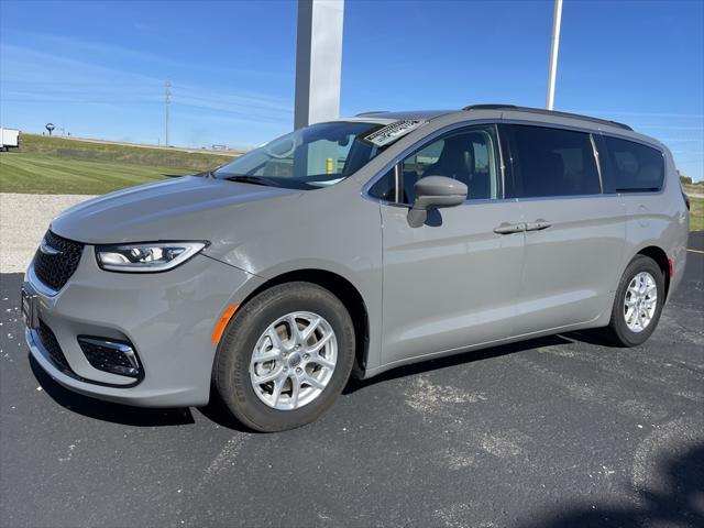 used 2022 Chrysler Pacifica car