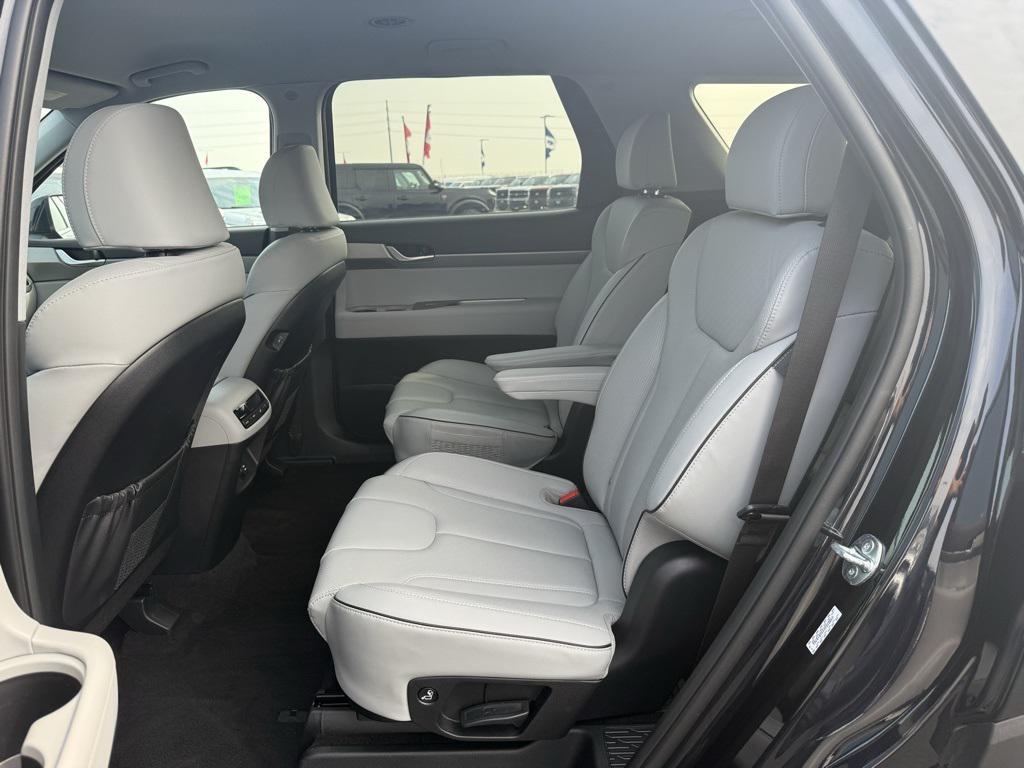 used 2025 Hyundai Palisade car, priced at $36,991