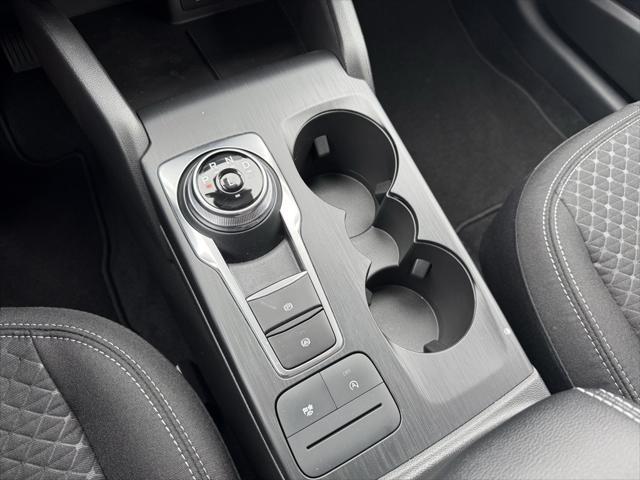new 2025 Ford Escape car, priced at $29,946