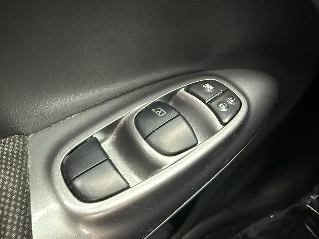 used 2014 Nissan Juke car, priced at $6,999