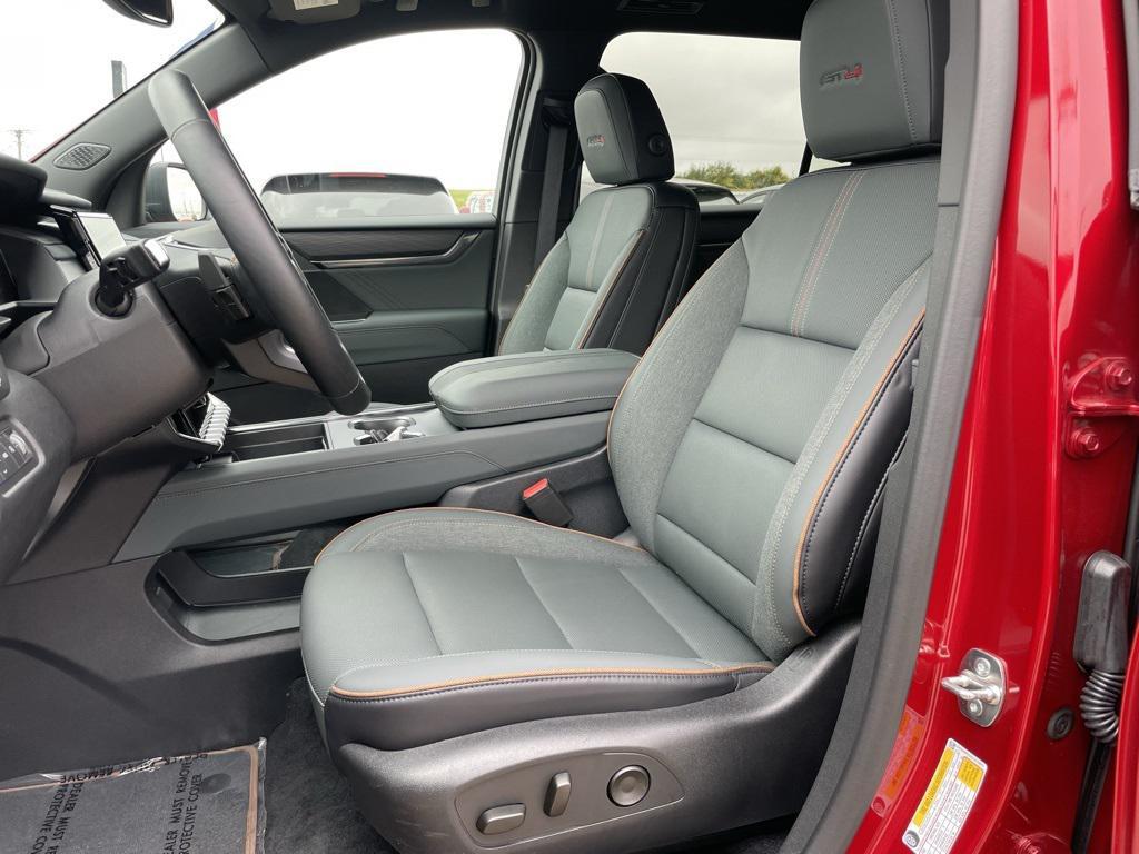 used 2025 GMC Acadia car, priced at $48,999