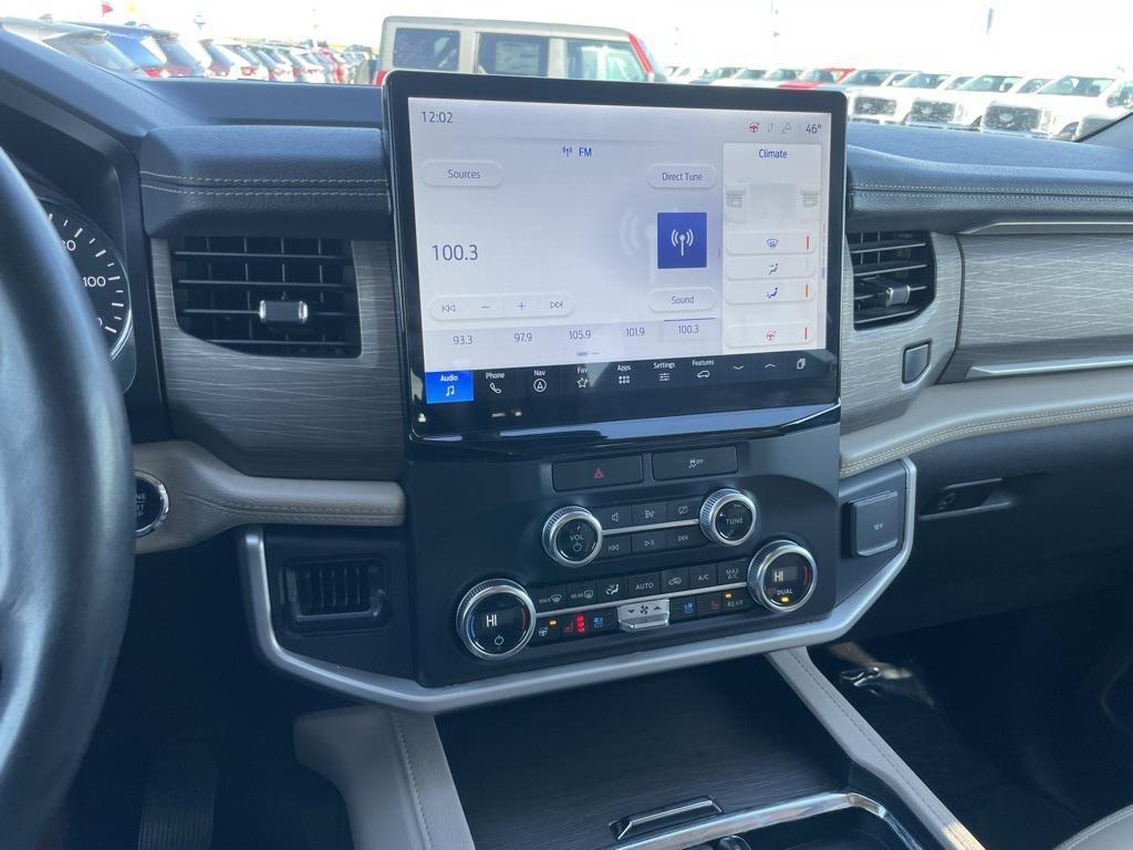 used 2023 Ford Expedition car, priced at $39,999