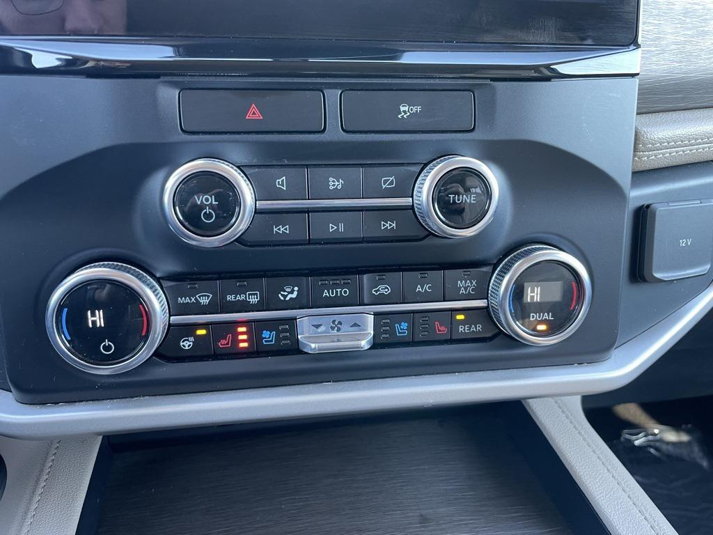 used 2023 Ford Expedition car, priced at $39,999