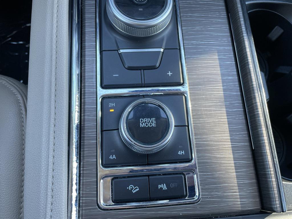 used 2023 Ford Expedition car, priced at $39,999