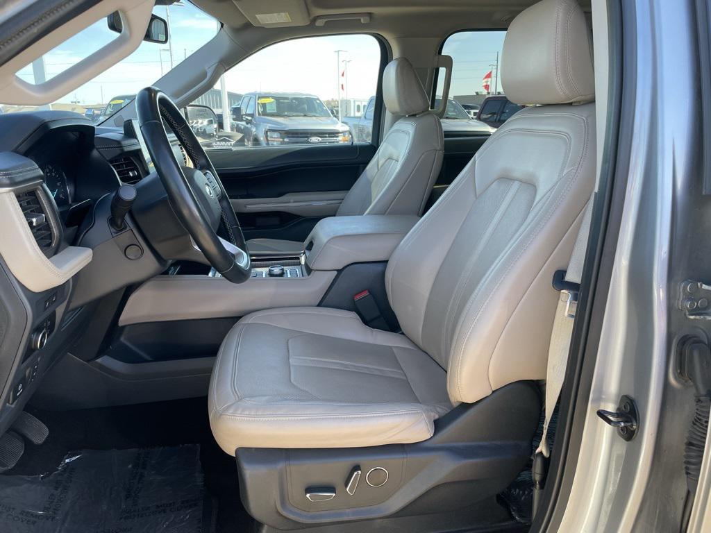 used 2023 Ford Expedition car, priced at $39,999