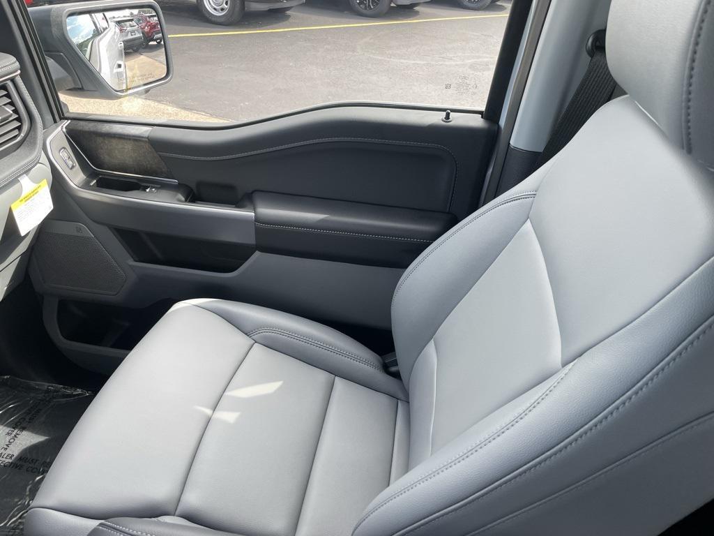 new 2025 Ford F-150 Lightning car, priced at $64,525