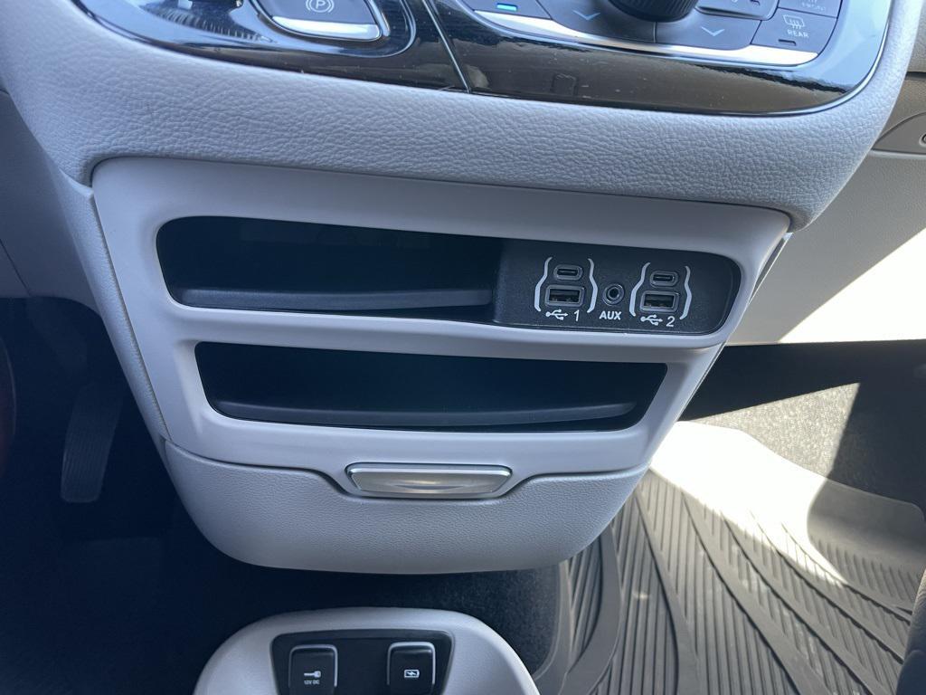 used 2021 Chrysler Pacifica car, priced at $24,999