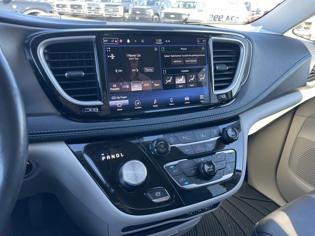 used 2021 Chrysler Pacifica car, priced at $24,999