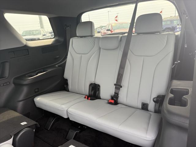 used 2025 Hyundai Palisade car, priced at $37,999