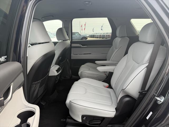 used 2025 Hyundai Palisade car, priced at $37,999