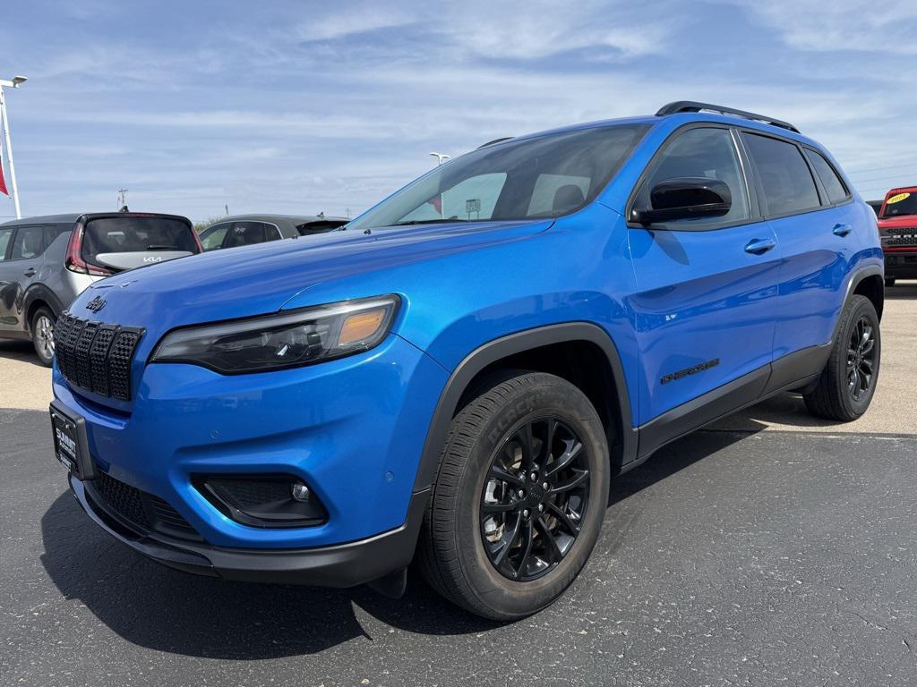 used 2023 Jeep Cherokee car, priced at $22,991