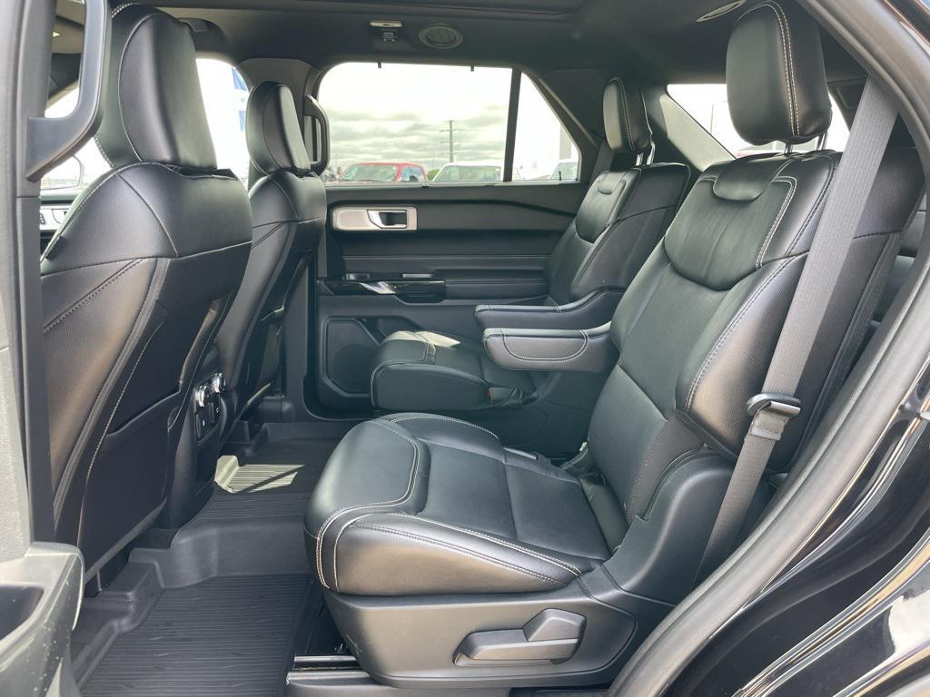 used 2021 Ford Explorer car