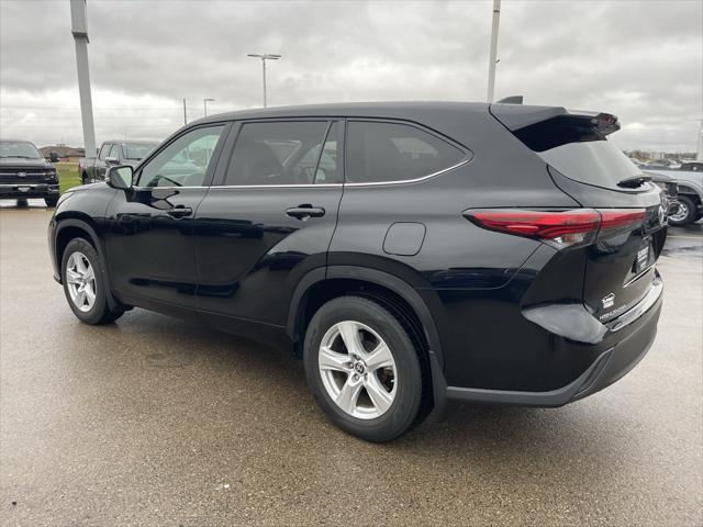 used 2023 Toyota Highlander car, priced at $33,999