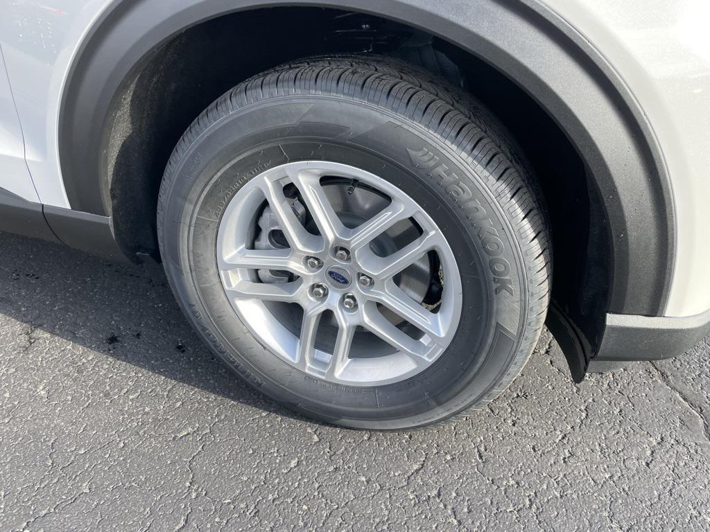 new 2026 Ford Explorer car, priced at $42,022