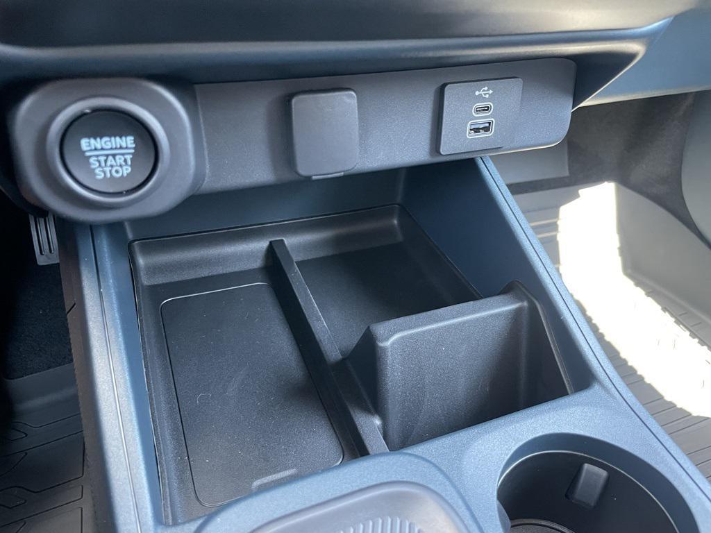 new 2025 Ford Maverick car, priced at $36,784