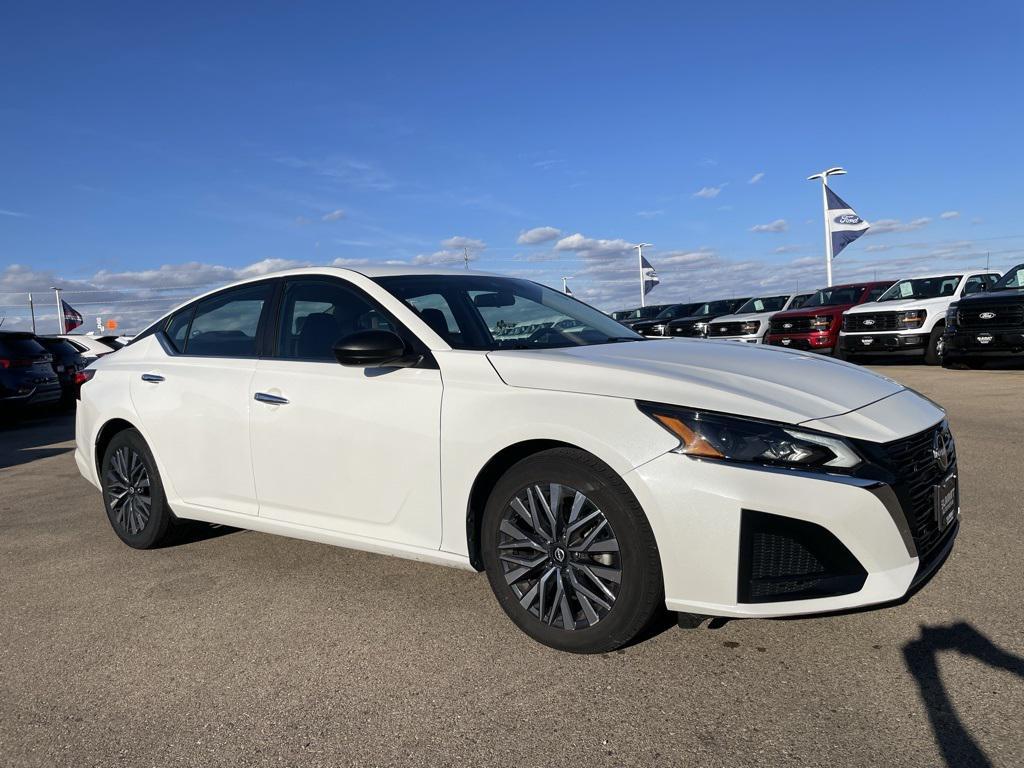 used 2024 Nissan Altima car, priced at $20,999