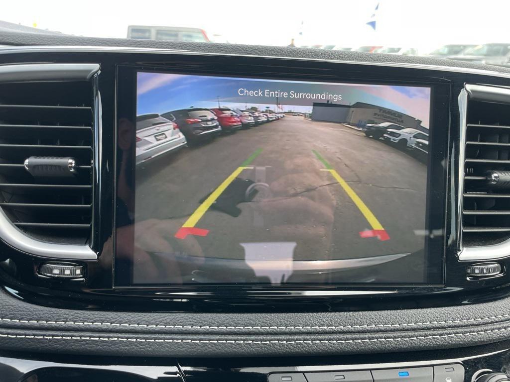 used 2025 Chrysler Pacifica car, priced at $39,999