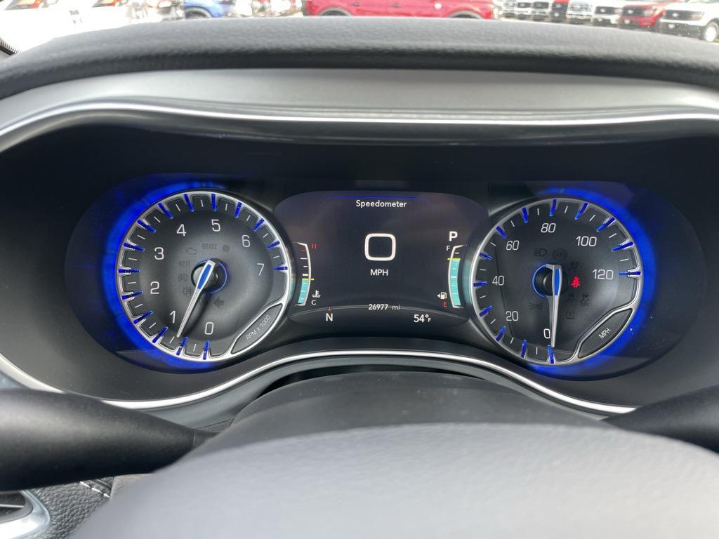 used 2025 Chrysler Pacifica car, priced at $39,999