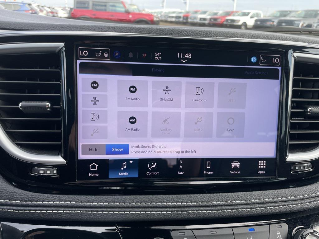 used 2025 Chrysler Pacifica car, priced at $39,999