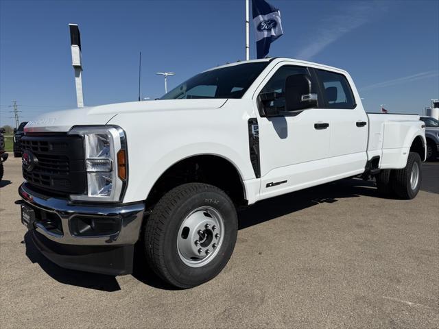 new 2025 Ford F-350 car, priced at $65,266