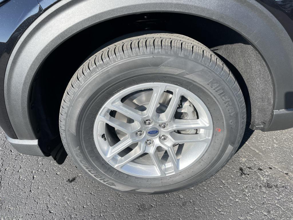 new 2026 Ford Explorer car, priced at $42,297