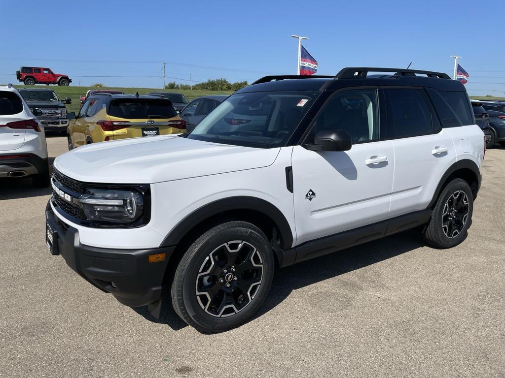 new 2025 Ford Bronco Sport car, priced at $33,331