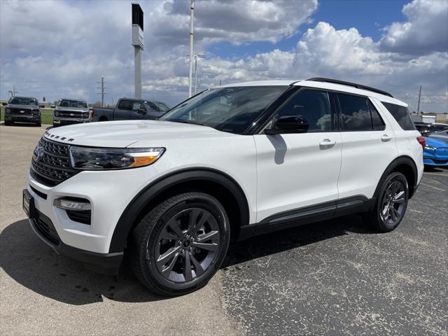 new 2024 Ford Explorer car, priced at $48,978