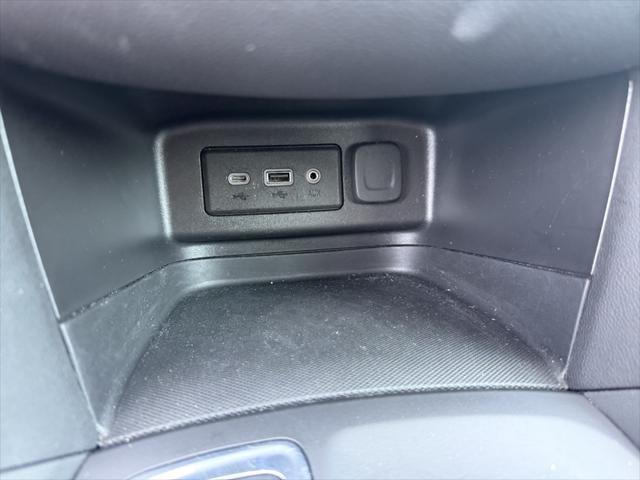 used 2023 Chevrolet Equinox car, priced at $21,999