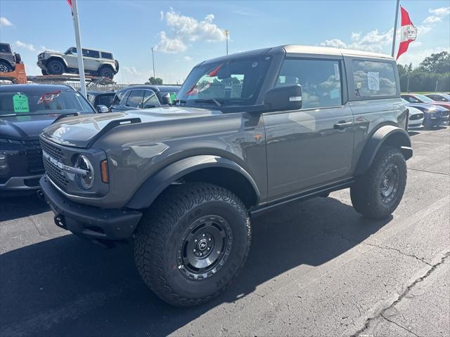 new 2025 Ford Bronco car, priced at $60,036