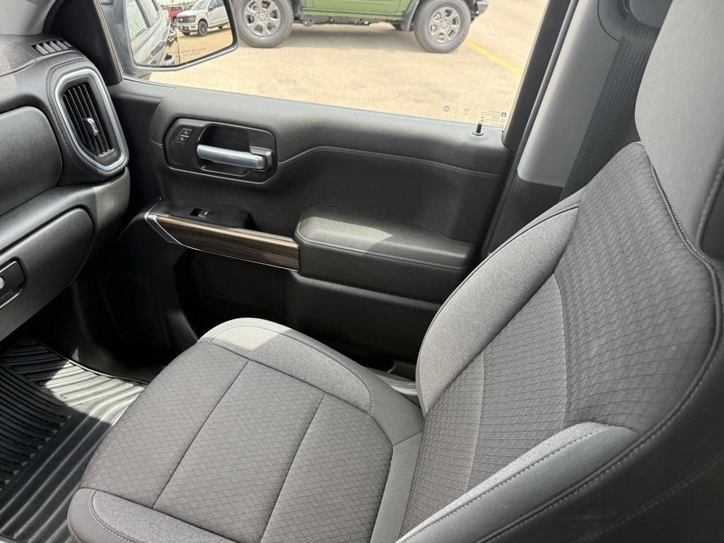 used 2021 Chevrolet Silverado 1500 car, priced at $25,994