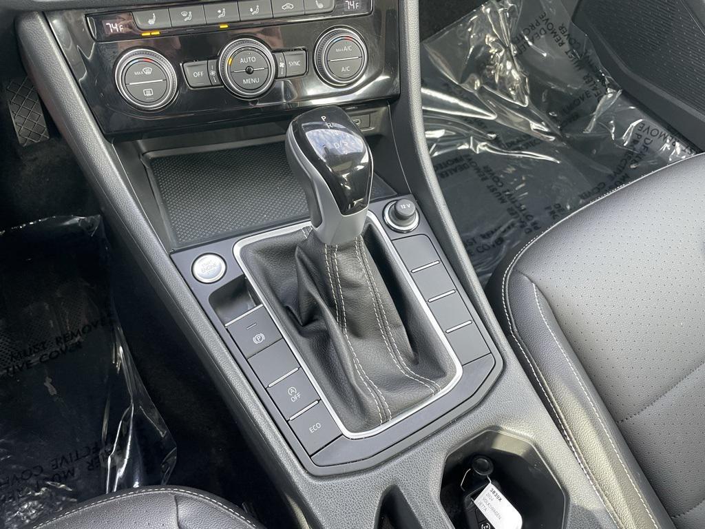 used 2024 Volkswagen Jetta car, priced at $18,999