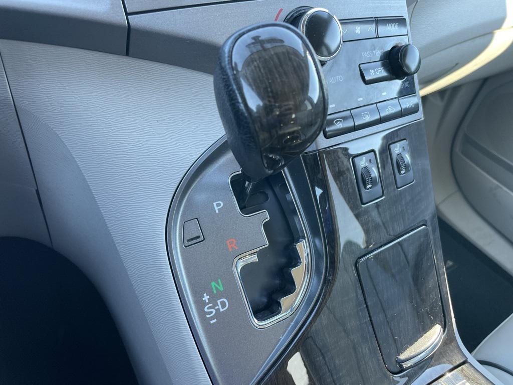 used 2013 Toyota Venza car, priced at $13,999