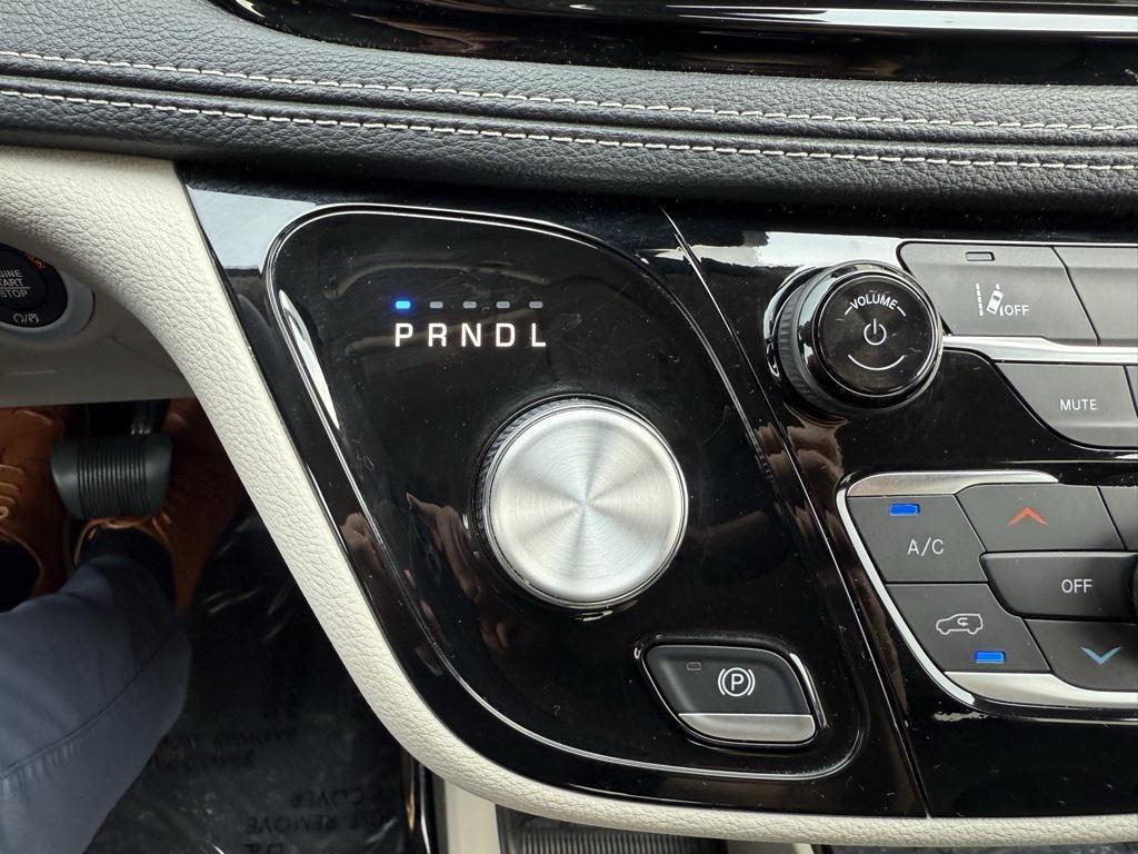 used 2023 Chrysler Pacifica Hybrid car, priced at $24,991
