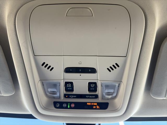 used 2022 GMC Acadia car, priced at $33,999