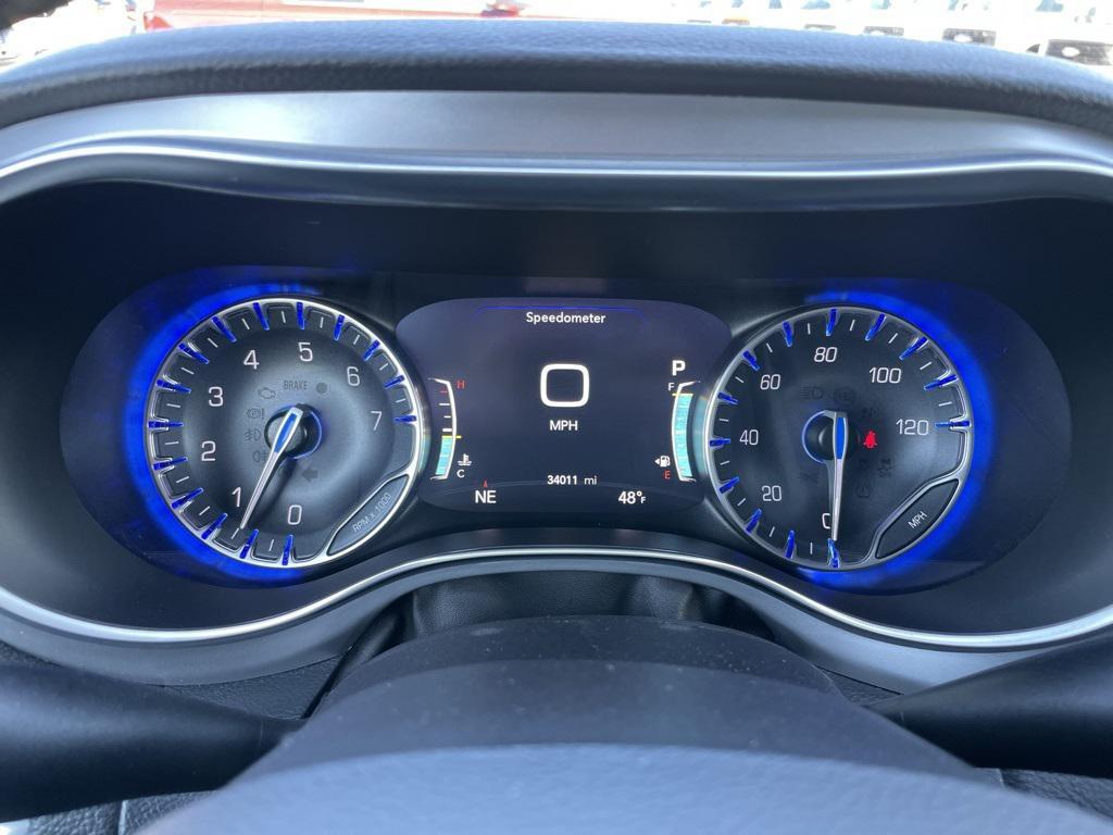 used 2025 Chrysler Pacifica car, priced at $38,999