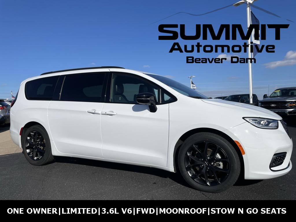 used 2025 Chrysler Pacifica car, priced at $38,999