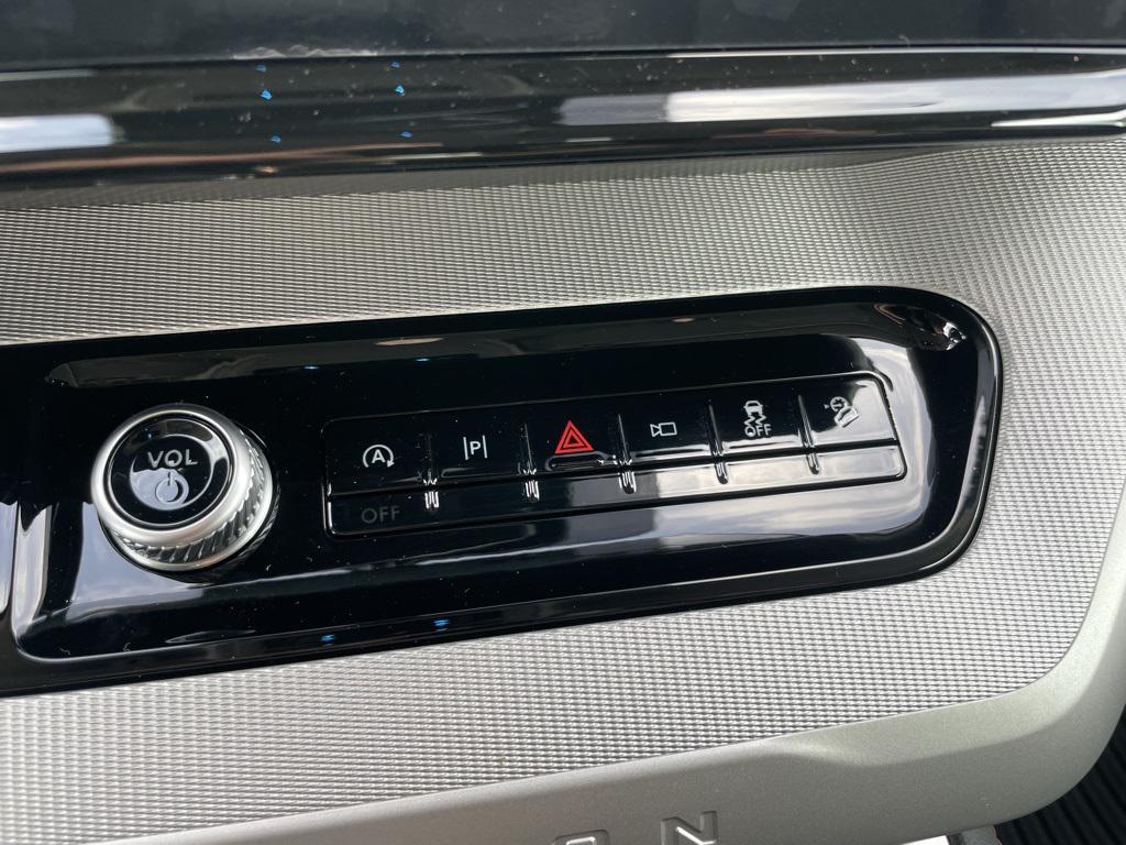 new 2025 Ford Expedition car, priced at $69,272