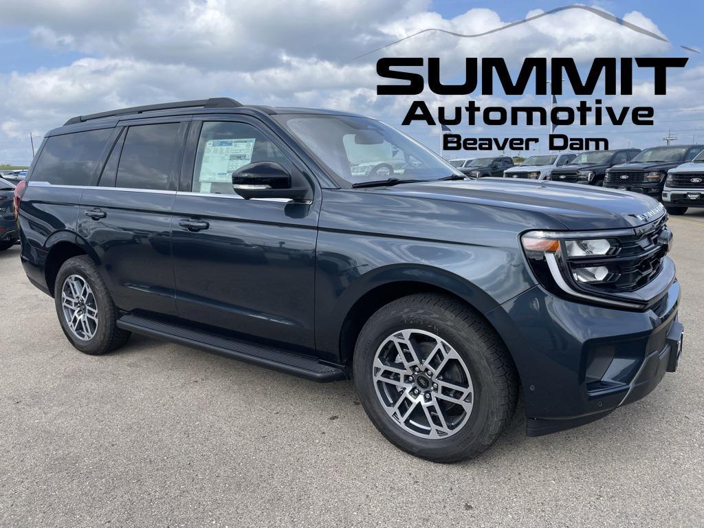 new 2025 Ford Expedition car, priced at $69,272