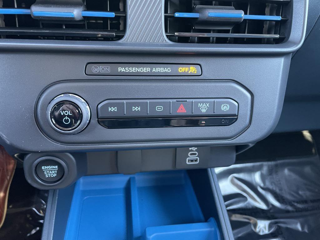 new 2025 Ford Maverick car, priced at $33,987