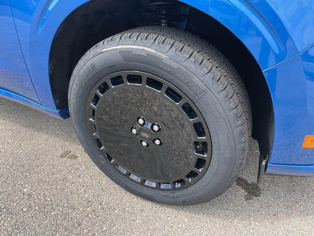 new 2025 Ford Maverick car, priced at $34,990